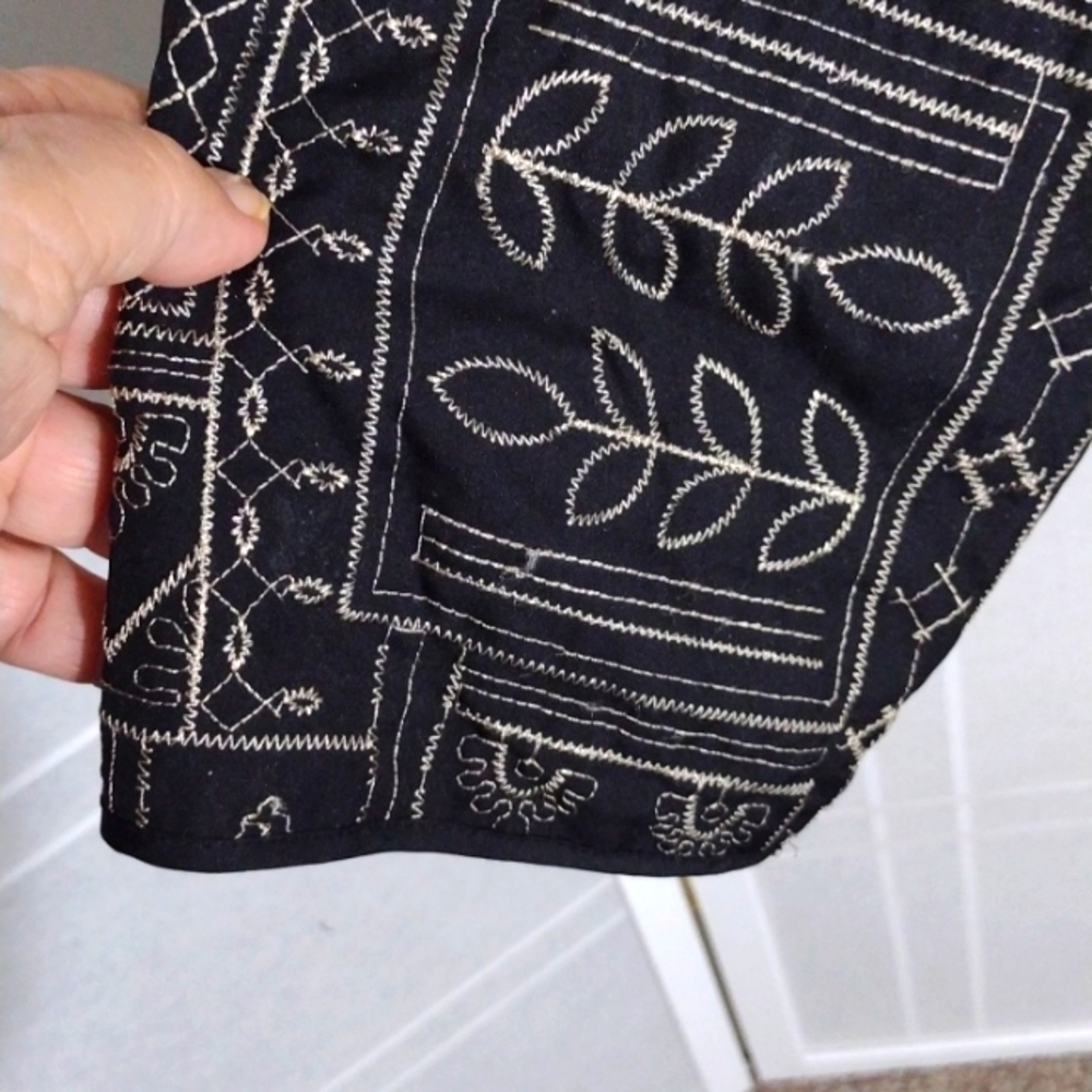 Lightweight Poly Lined Embroidered Jacket 22w - image 2